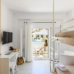 Mykonaki Hotel