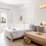 Hotel Mykonaki 3*