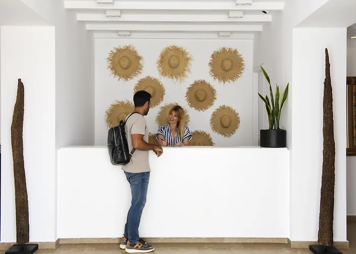 Mykonaki 3* أنو ميرا